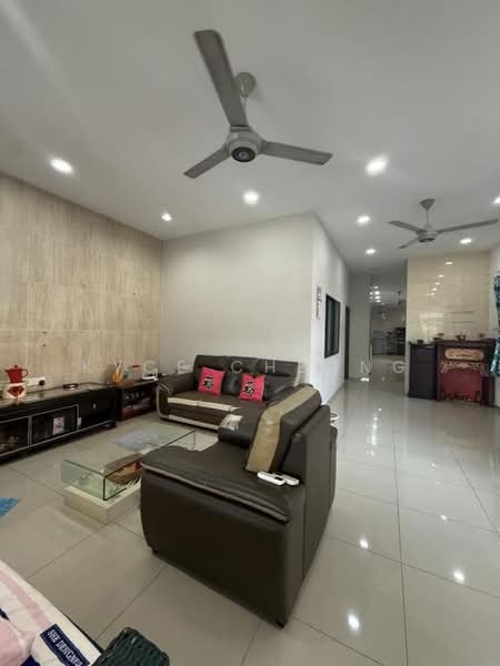 Semi-Detached House for Sale in Kepong (Kuala Lumpur) - Kyce Cheong - Living Room - PropertyGuru.com.my