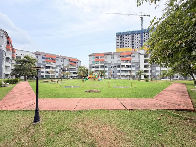 Pangsapuri untuk Dijual di Casa Dahlia - Muz Hafiz - PropertyGuru.com.my
