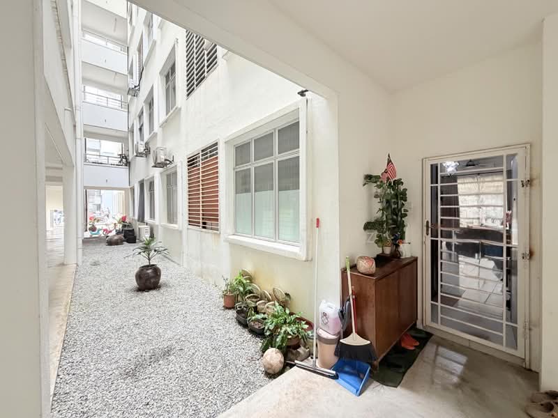 Pangsapuri untuk Dijual di Casa Dahlia - Muz Hafiz - PropertyGuru.com.my