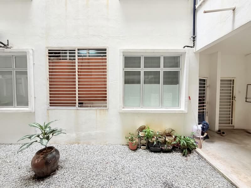 Pangsapuri untuk Dijual di Casa Dahlia - Muz Hafiz - PropertyGuru.com.my