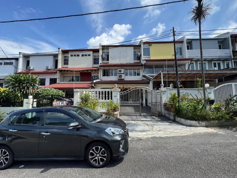 3-storey Terraced House for Sale in Taman Desa Seputeh (Seputeh) - Adzura Zamedin - Exterior - PropertyGuru.com.my