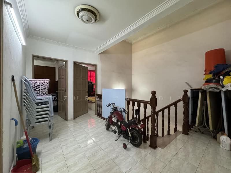 3-storey Terraced House for Sale in Taman Desa Seputeh (Seputeh) - Adzura Zamedin - Interior - PropertyGuru.com.my