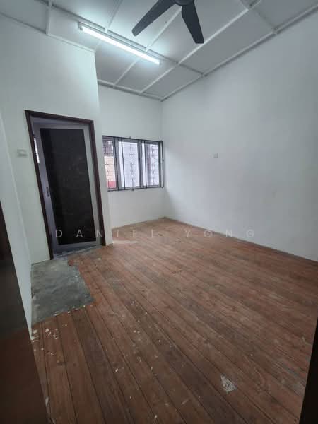2-storey Terraced House for Sale in Taman Sri Kluang (Kluang) - Daniel Yong - Interior - PropertyGuru.com.my