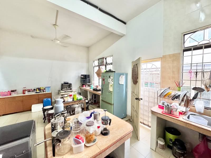 2-storey Terraced House for Sale in Taman Melawati (Ulu Kelang) - Shaziery Iskandar - Kitchen - PropertyGuru.com.my