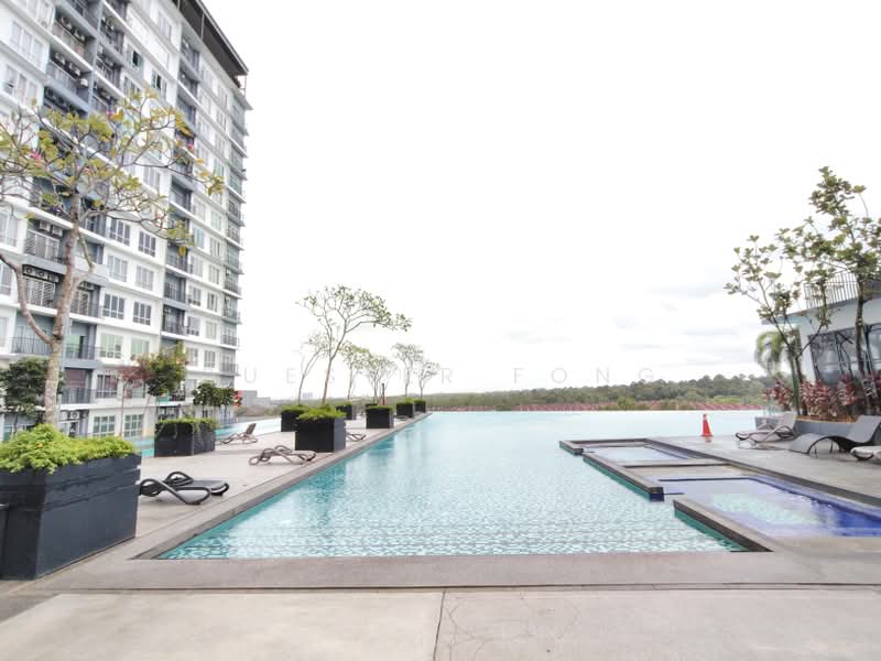 Servis Apartment untuk Dijual di BSP 21 - Quester Fong - Pool - PropertyGuru.com.my