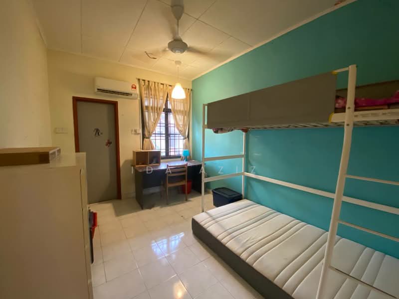2-storey Terraced House for Sale in Skudai (Johor) - Ida Aziz - Bedroom - PropertyGuru.com.my