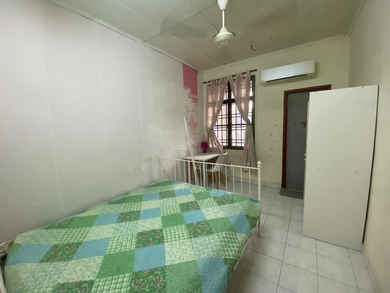 2-storey Terraced House for Sale in Skudai (Johor) - Ida Aziz - Bedroom - PropertyGuru.com.my
