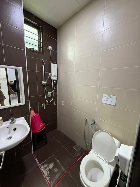 Semi-Detached House for Sale in Taman Bayu Puteri (Johor Bahru) - Shirley Pang - Bathroom - PropertyGuru.com.my