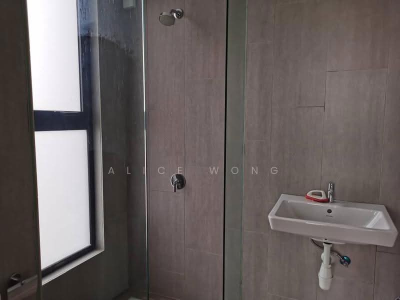 Kediaman Servis untuk Dijual di Geo Bukit Rimau - Alice Wong - Bathroom - PropertyGuru.com.my