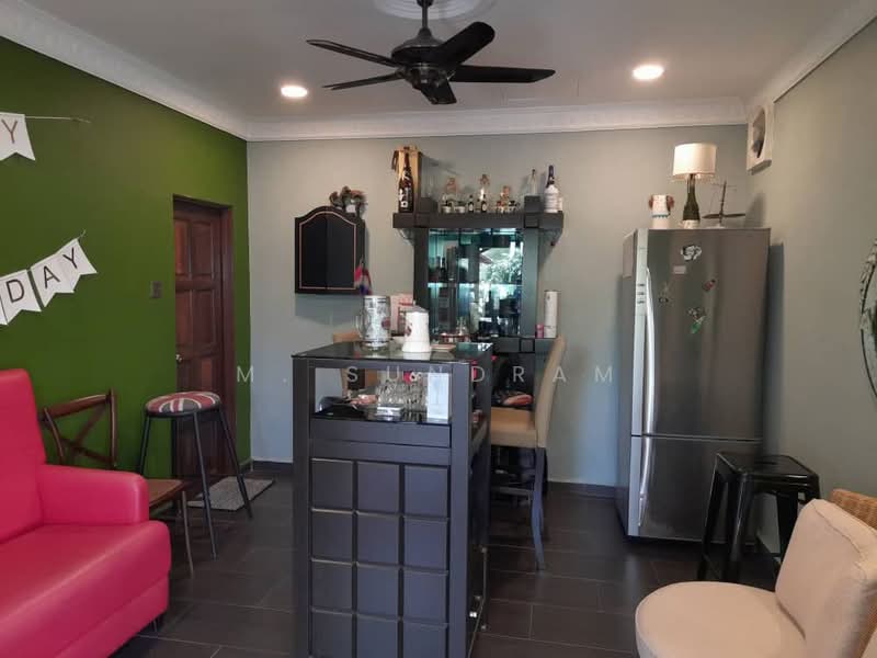 Rumah Berkembar untuk Dijual di Klang (Selangor) - M. Sundram - Living Room - PropertyGuru.com.my