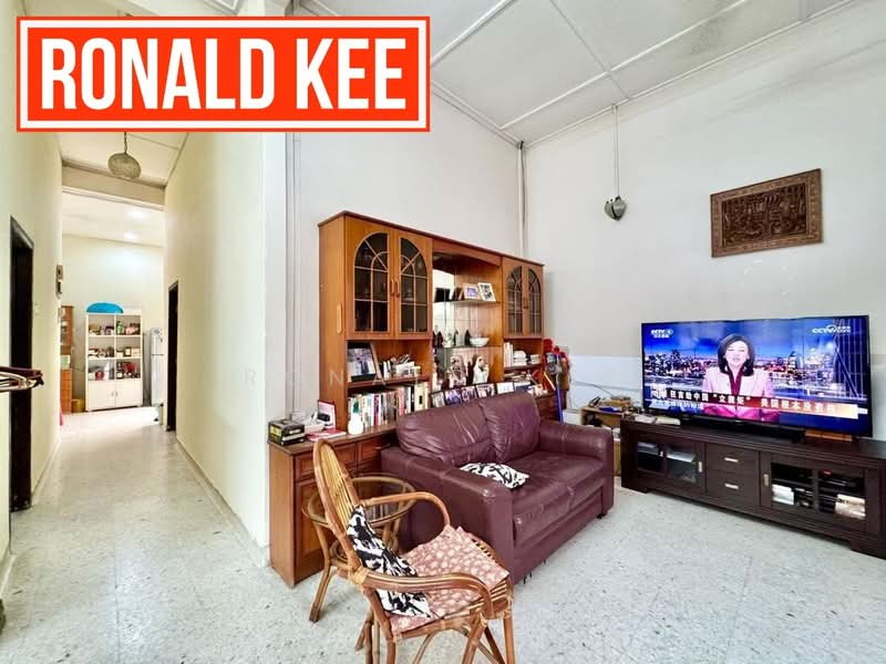Rumah Berkembar untuk Dijual di Pulau Tikus (George Town) - Ronald Kee - Living Room - PropertyGuru.com.my
