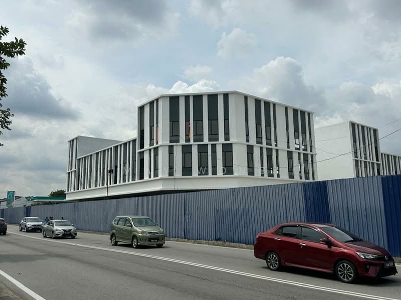 Kedai / Pejabat untuk Disewa di Kampung Medan (Petaling Jaya) - May Wong - Exterior - PropertyGuru.com.my