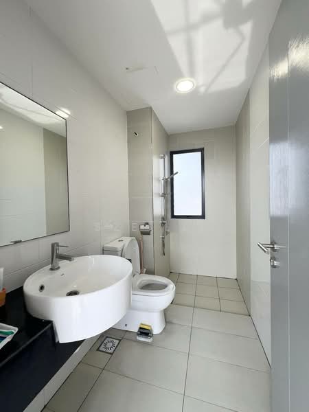 Servis Apartment untuk Dijual di Residences @ 1 Tebrau - Sze Lee - Bathroom - PropertyGuru.com.my