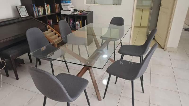 Kondominium untuk Disewa di Gold Coast Resort Condominium - Brandon Ng - Dining Room - PropertyGuru.com.my