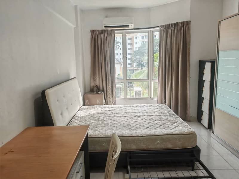 Kondominium untuk Disewa di Gold Coast Resort Condominium - Brandon Ng - Bedroom - PropertyGuru.com.my