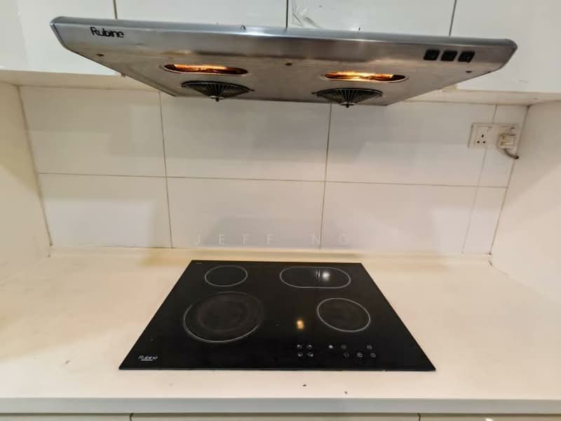 Servis Apartment untuk Disewa di Suria Jelutong - Jeff Ng - Kitchen - PropertyGuru.com.my