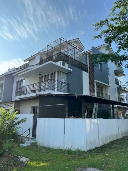 2.5-storey Terraced House for Rent in Bandar Country Homes (Rawang) - Teddy Saw - Exterior - PropertyGuru.com.my