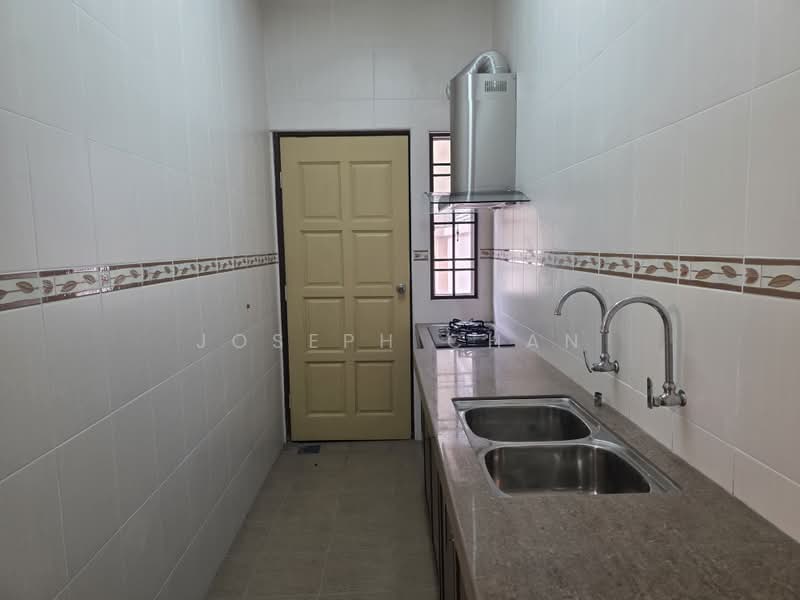 Rumah Berkembar untuk Dijual di Setia Impian (Setia Alam) - Joseph Chan - Kitchen - PropertyGuru.com.my