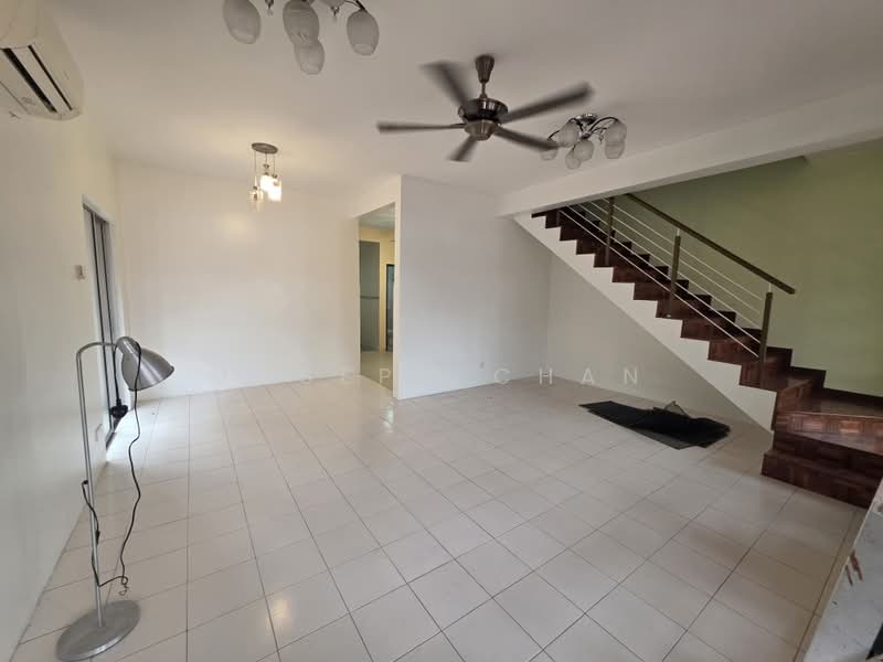 Rumah Berkembar untuk Dijual di Setia Impian (Setia Alam) - Joseph Chan - Living Room - PropertyGuru.com.my