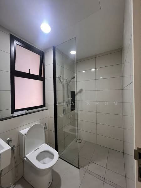 Kediaman Servis untuk Disewa di Duta Park Residences - Wan Jia Shun - Bathroom - PropertyGuru.com.my