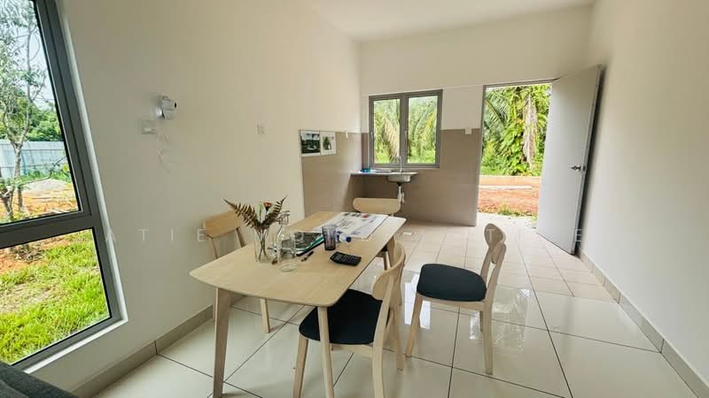 2-storey Terraced House for Sale in Pulau Indah (Klang) - Atie Mohd Lotfie - Dining Room - PropertyGuru.com.my