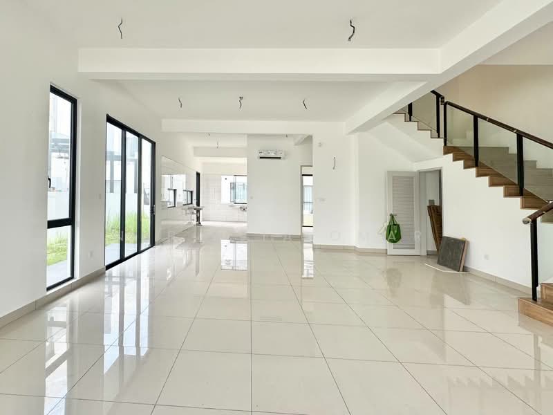 Banglo Pautan untuk Dijual di Petaling Jaya (Selangor) - Nur Alia Omar - Living Room - PropertyGuru.com.my