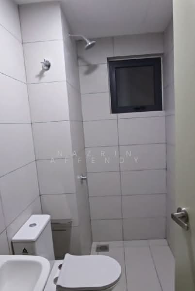 Servis Apartment untuk Disewa di Seiring Residensi - Nazrin Affendy - Bathroom - PropertyGuru.com.my