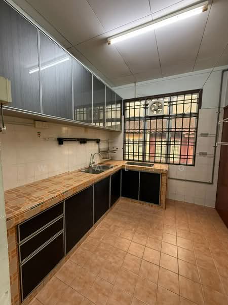 1-storey Terraced House for Sale in Bandar Uda Utama (Johor Bahru) - Wallace Ang - Kitchen - PropertyGuru.com.my