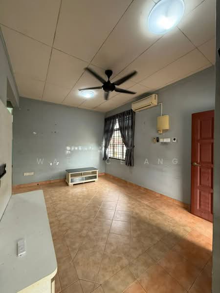 1-storey Terraced House for Sale in Bandar Uda Utama (Johor Bahru) - Wallace Ang - Living Room - PropertyGuru.com.my