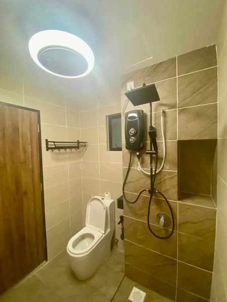 Service Residence for Sale at Veranda Residence - Eddy Chan - Bathroom - PropertyGuru.com.my