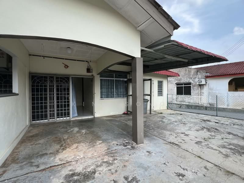 Rumah Teres 1 Tingkat untuk Dijual di Taman Saujana Indah (Bukit Katil) - King Song - PropertyGuru.com.my