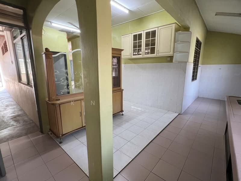 Rumah Teres 1 Tingkat untuk Dijual di Taman Saujana Indah (Bukit Katil) - King Song - PropertyGuru.com.my