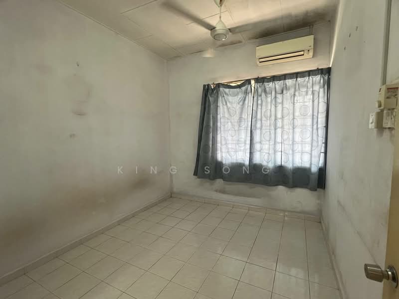 Rumah Teres 1 Tingkat untuk Dijual di Taman Saujana Indah (Bukit Katil) - King Song - PropertyGuru.com.my