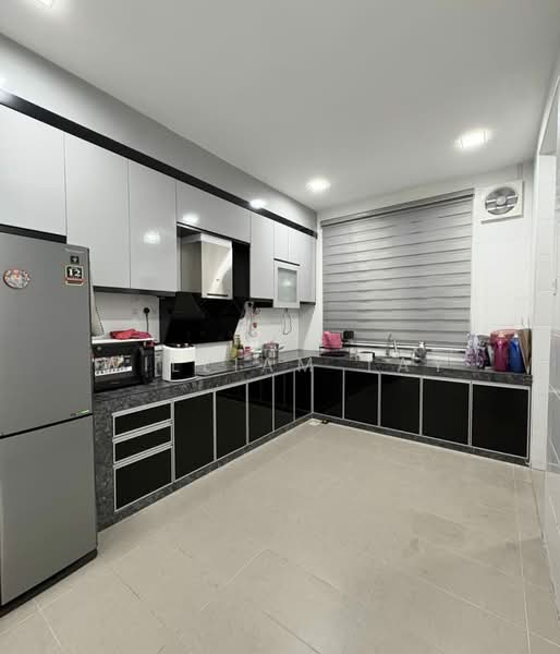 2-storey Terraced House for Sale in Mutiara Rini (Skudai) - William Tay - Kitchen - PropertyGuru.com.my