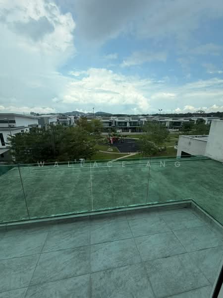Rumah Kluster untuk Dijual di Taman Mutiara Mas (Skudai) - Wallace Ang - Balcony - PropertyGuru.com.my