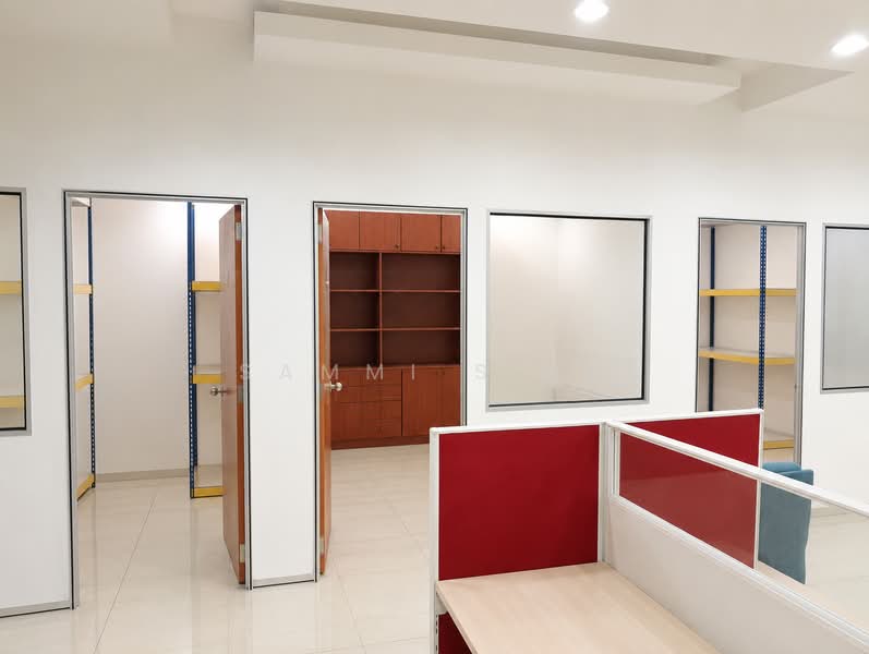 Commercial Bungalow for Rent in Petaling Jaya (Selangor) - Sammi Siah - Office Room - PropertyGuru.com.my