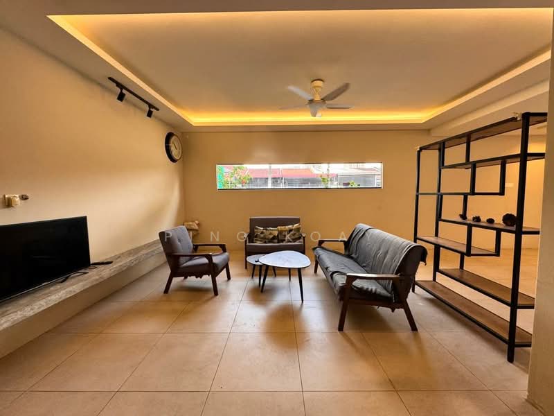 Rumah Teres 1 Tingkat untuk Dijual di Taman Hijau (Jelutong) - Ping Koay - Living Room - PropertyGuru.com.my