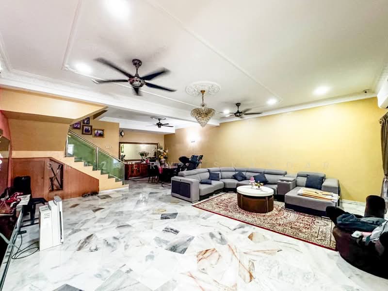 2-storey Terraced House for Sale in Ampang Jaya (Ampang) - Shaziery Iskandar - Living Room - PropertyGuru.com.my
