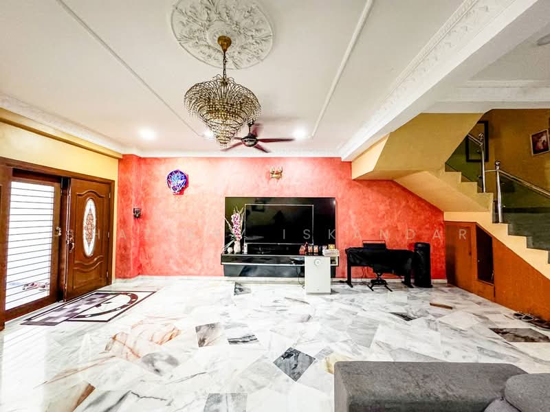 2-storey Terraced House for Sale in Ampang Jaya (Ampang) - Shaziery Iskandar - Living Room - PropertyGuru.com.my