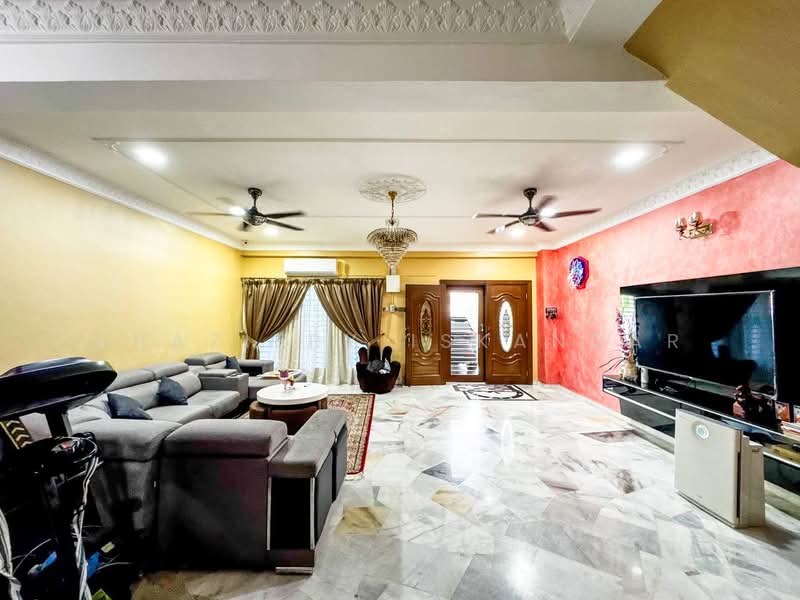 2-storey Terraced House for Sale in Ampang Jaya (Ampang) - Shaziery Iskandar - Living Room - PropertyGuru.com.my