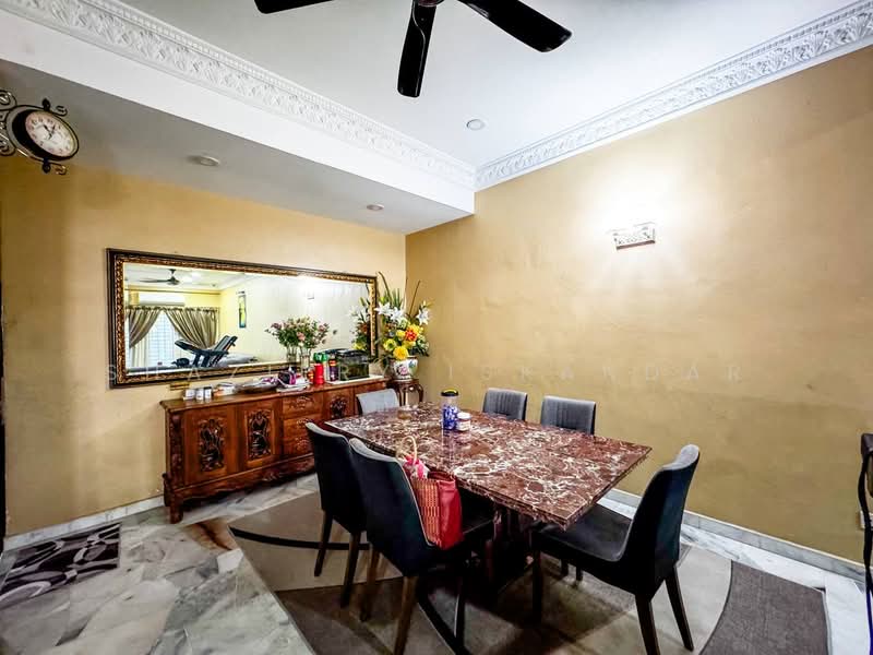 2-storey Terraced House for Sale in Ampang Jaya (Ampang) - Shaziery Iskandar - Dining Room - PropertyGuru.com.my