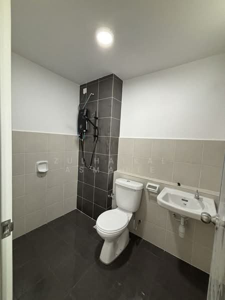 Rumah Teres untuk Disewa di Sepang (Selangor) - Zulhaikal Asmadee - Bathroom - PropertyGuru.com.my