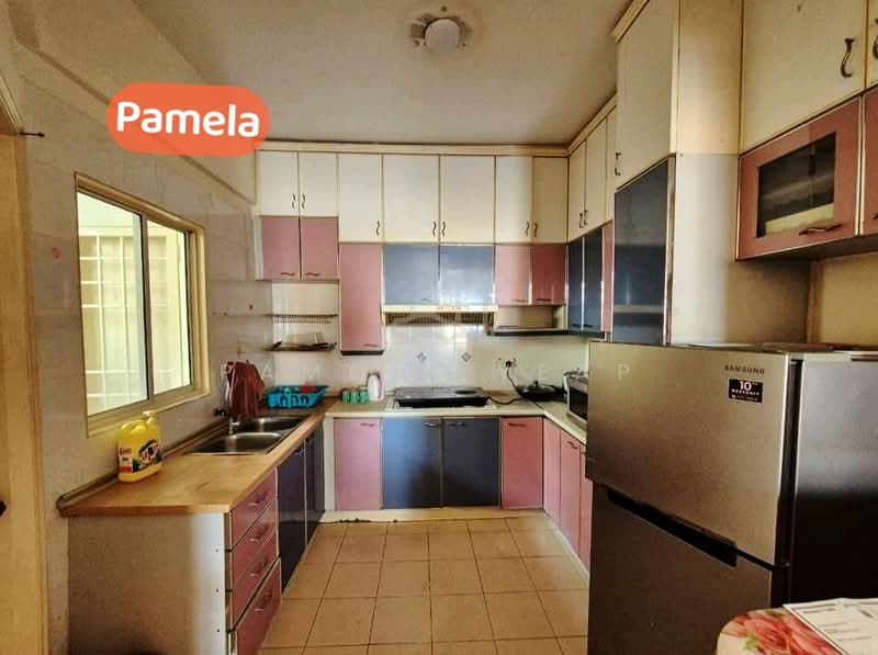 Condominium for Sale at Gold Coast Resort Condominium - Pamela Yeap - Kitchen - PropertyGuru.com.my