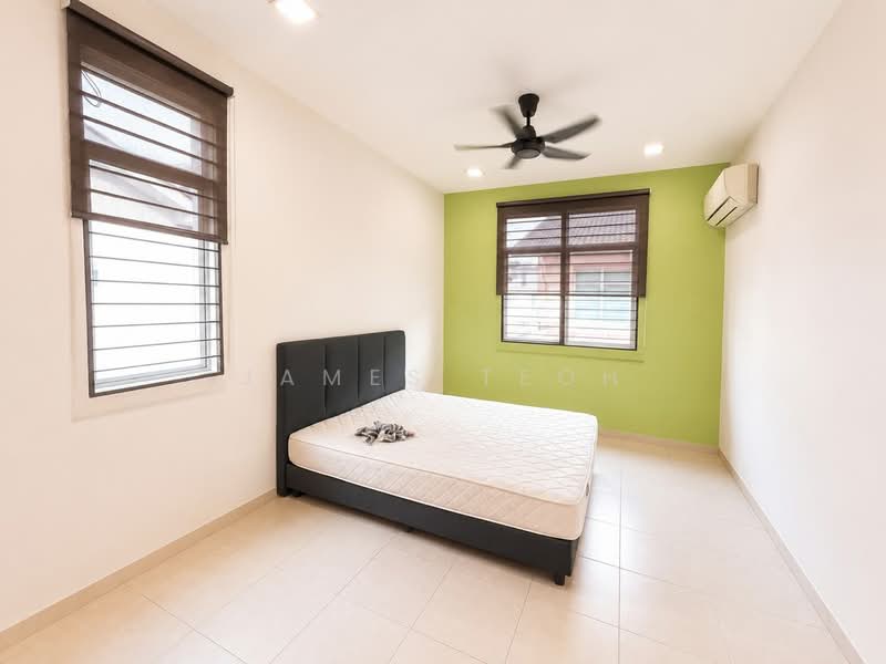 Rumah Berkembar untuk Dijual di Taman Sejati (Klang) - James Teoh - Bedroom - PropertyGuru.com.my