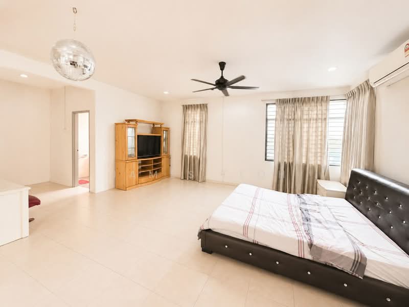 Rumah Berkembar untuk Dijual di Taman Sejati (Klang) - James Teoh - Bedroom - PropertyGuru.com.my