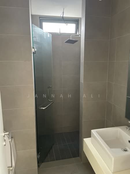 Condominium for Sale at Vivo Residential Suites - Jannah Ali - Bathroom - PropertyGuru.com.my