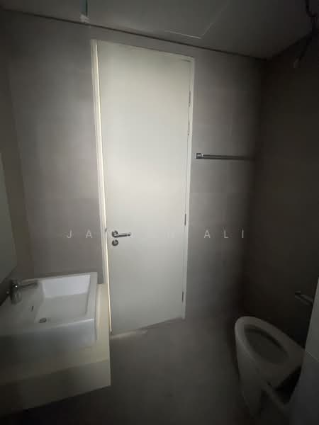 Condominium for Sale at Vivo Residential Suites - Jannah Ali - Bathroom - PropertyGuru.com.my