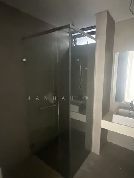 Condominium for Sale at Vivo Residential Suites - Jannah Ali - Bathroom - PropertyGuru.com.my