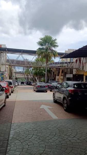 Kedai untuk Dijual di Putra Walk (Seri Kembangan) - Christy Chan - Exterior - PropertyGuru.com.my