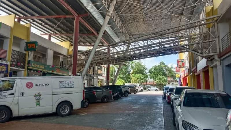 Kedai untuk Dijual di Putra Walk (Seri Kembangan) - Christy Chan - Exterior - PropertyGuru.com.my